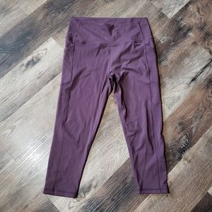 Zyia Active cropped capri activewear leggings eggplant purple pockets 12 Large